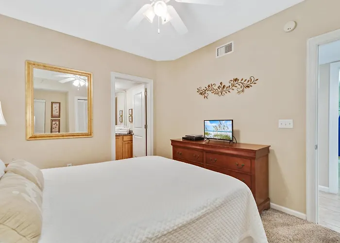 The Colonnades Unit 403 Holiday home