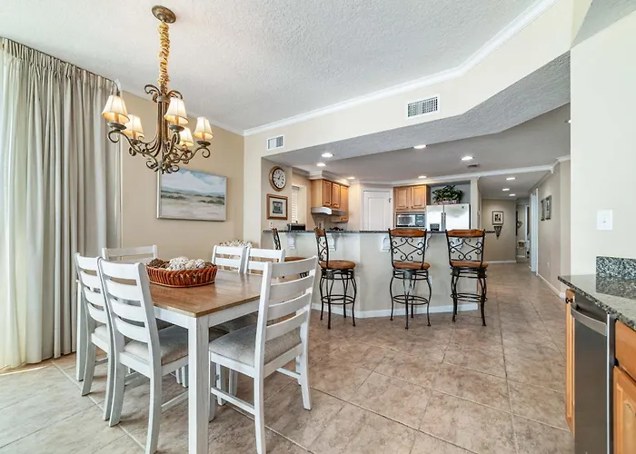 The Colonnades Unit 403 Holiday home *